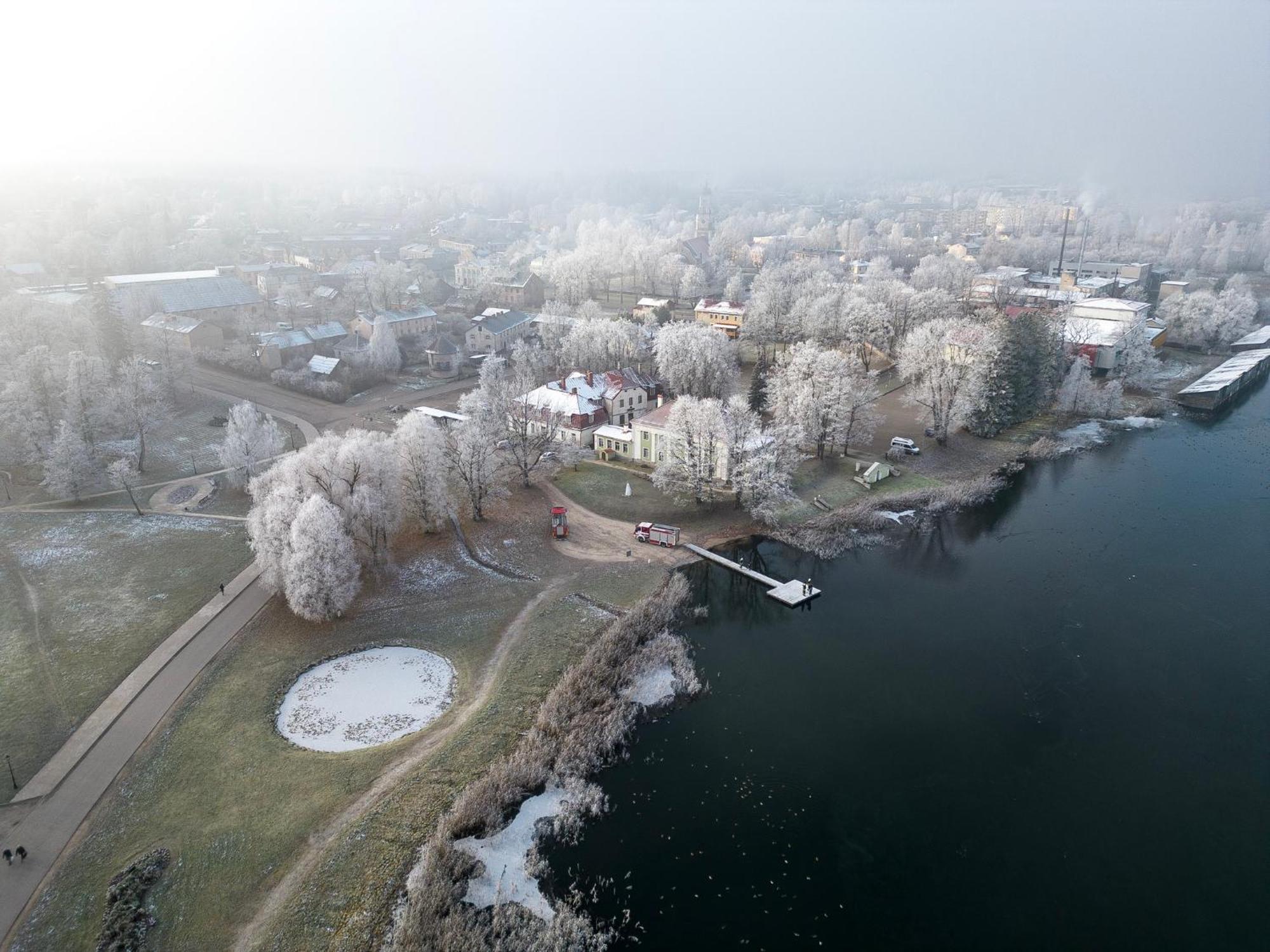 Lake Aluksne Studio Apartment Luaran gambar